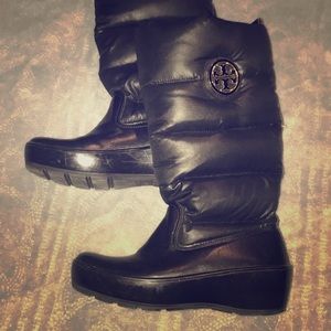 Size 8 Tory Burch Puffer Boots- Black- Like ew!